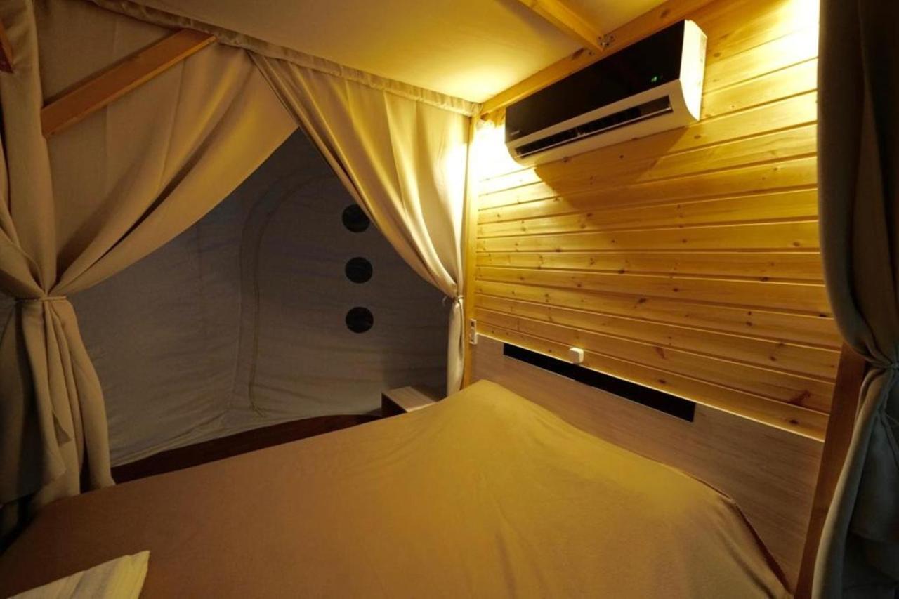 Bubble Tent Hotel Nea Moudania Bagian luar foto